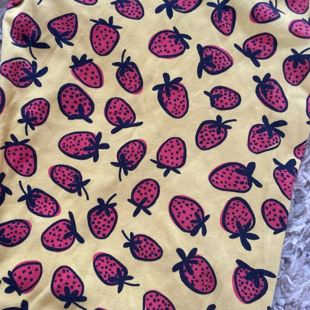 Hanna Andersson Pajama Top Strawberries Sz 12 - Picture 6 of 7